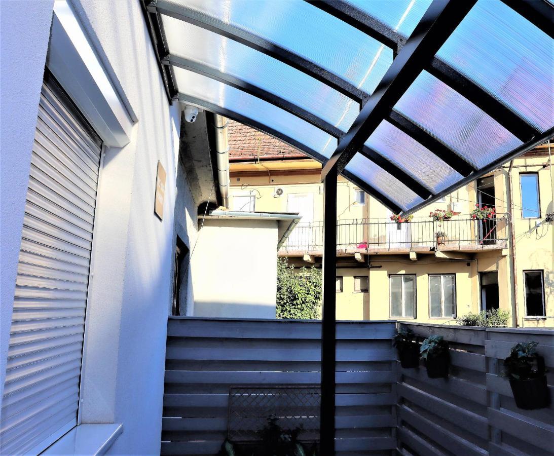 Wolf House Apartman Залегершег Екстериор снимка