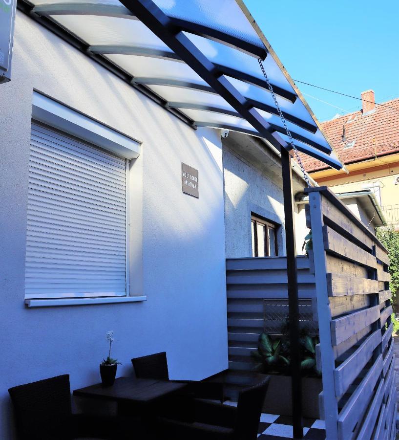 Wolf House Apartman Залегершег Екстериор снимка