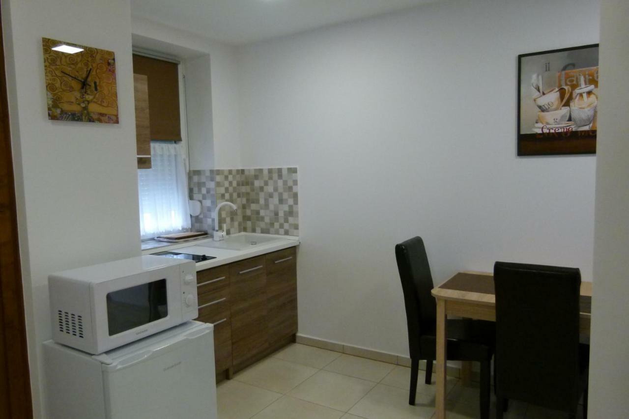 Wolf House Apartman Залегершег Екстериор снимка