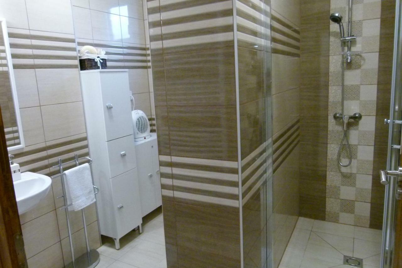 Wolf House Apartman Залегершег Екстериор снимка