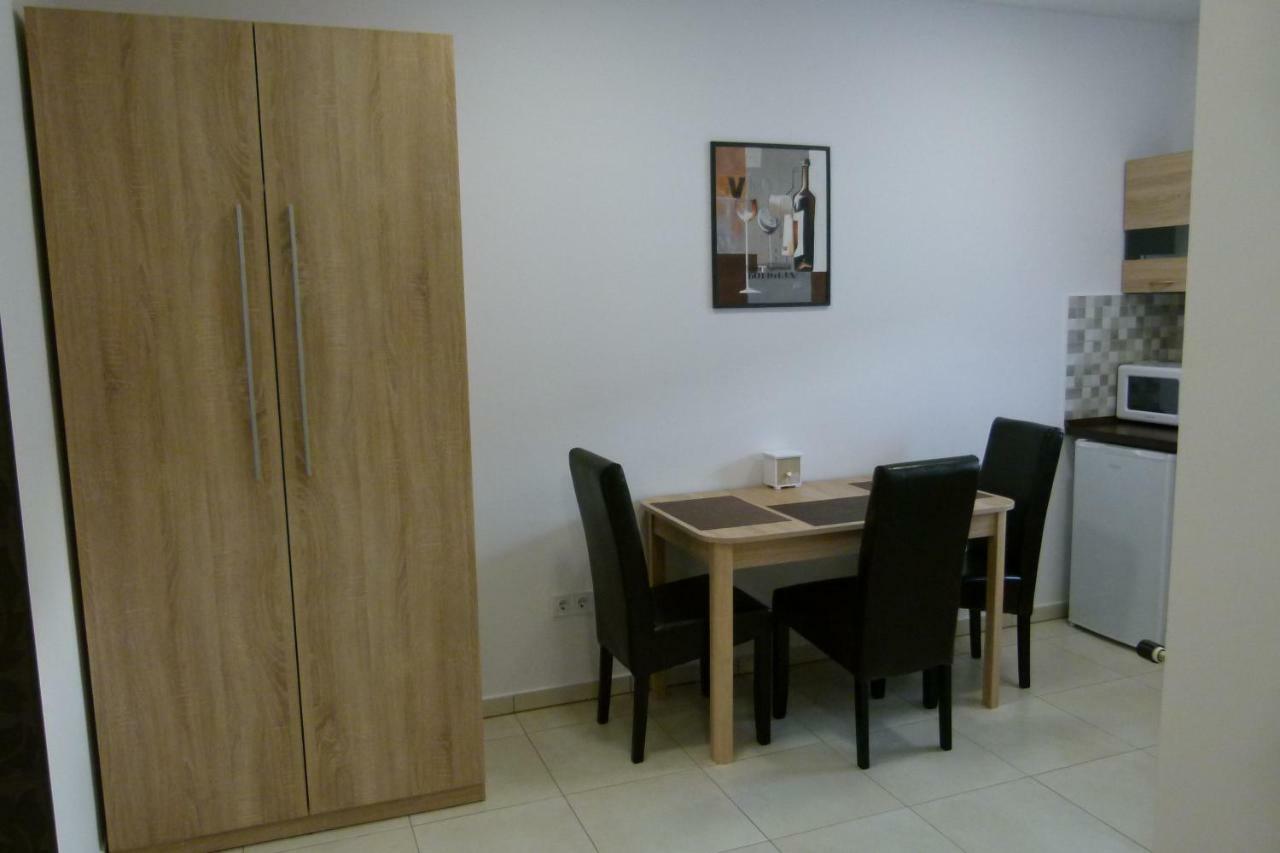 Wolf House Apartman Залегершег Екстериор снимка
